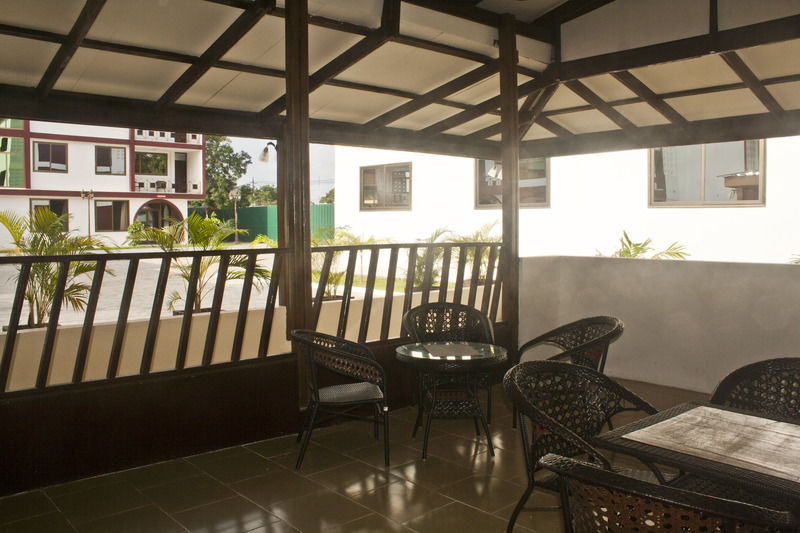 Consir Executive Lodge Акра Екстериор снимка