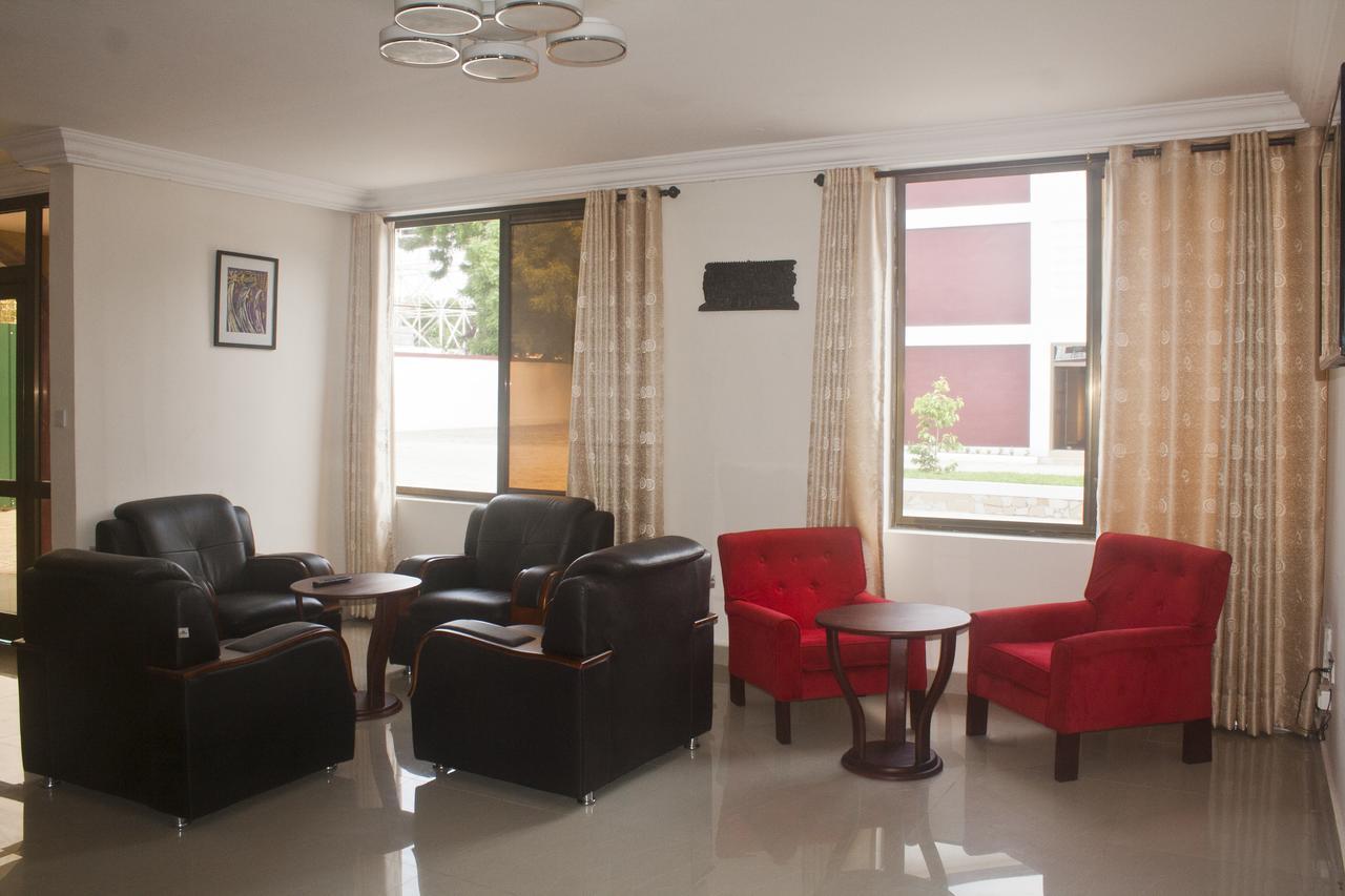Consir Executive Lodge Акра Екстериор снимка