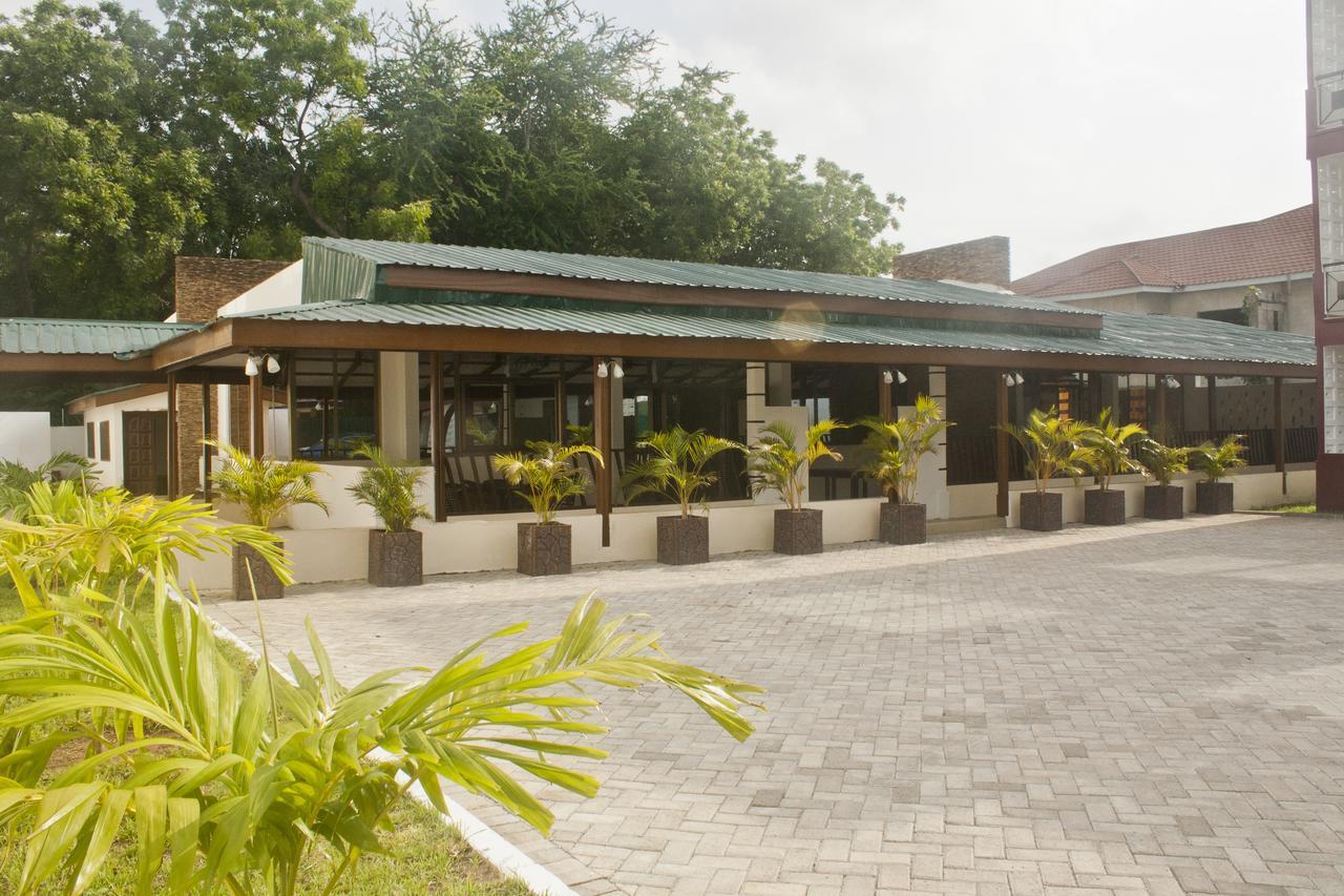 Consir Executive Lodge Акра Екстериор снимка