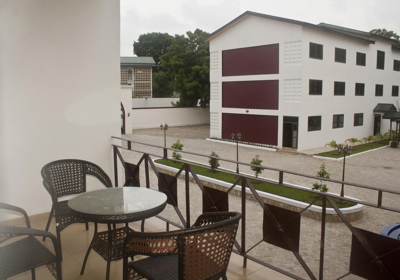 Consir Executive Lodge Акра Екстериор снимка