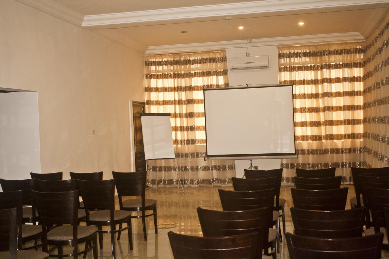 Consir Executive Lodge Акра Екстериор снимка
