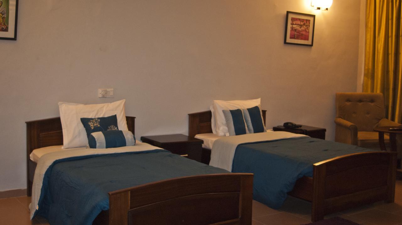 Consir Executive Lodge Акра Екстериор снимка