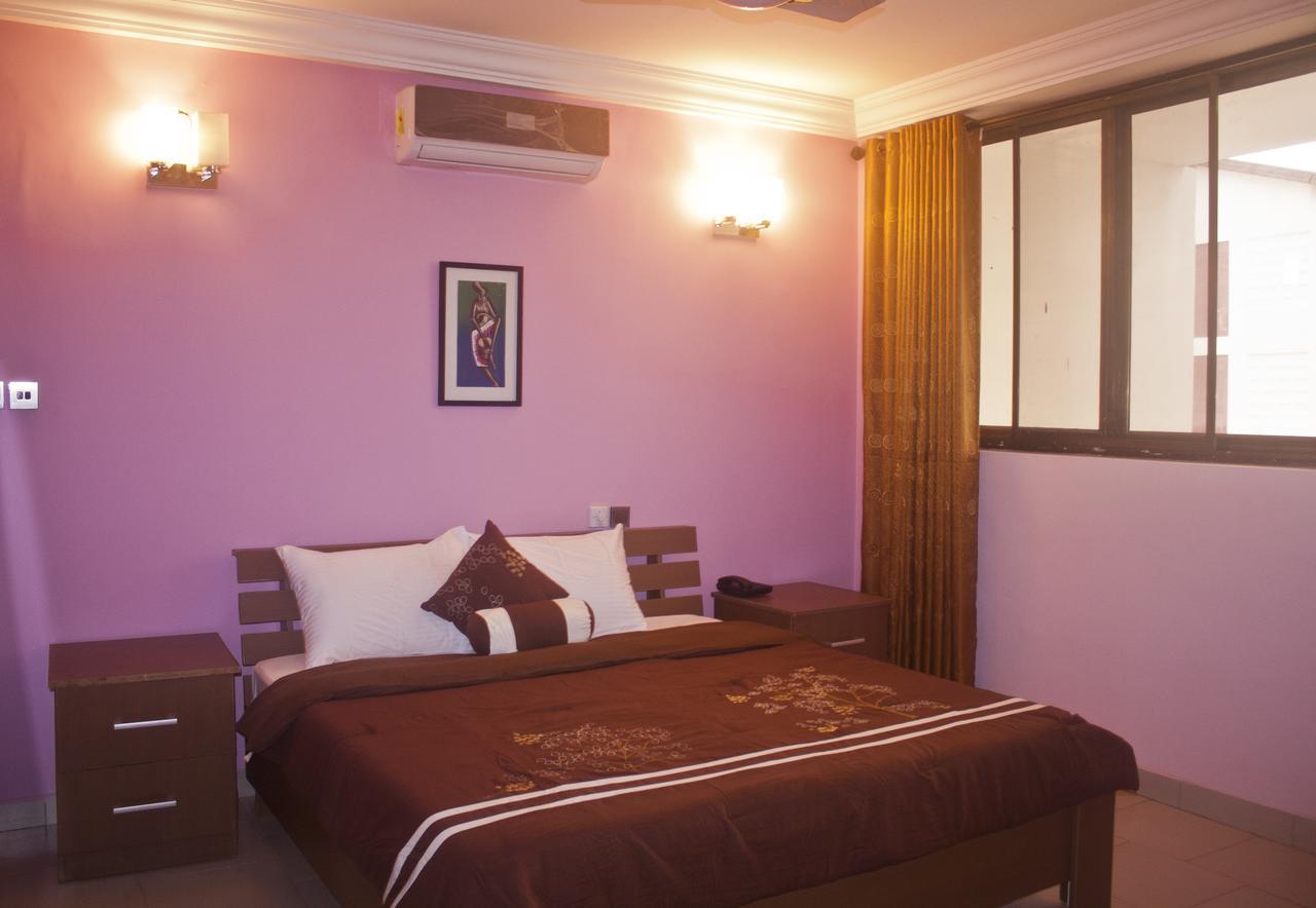 Consir Executive Lodge Акра Екстериор снимка