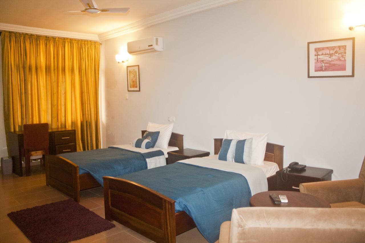 Consir Executive Lodge Акра Екстериор снимка