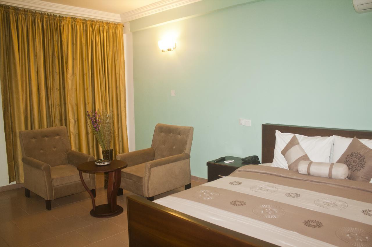 Consir Executive Lodge Акра Екстериор снимка