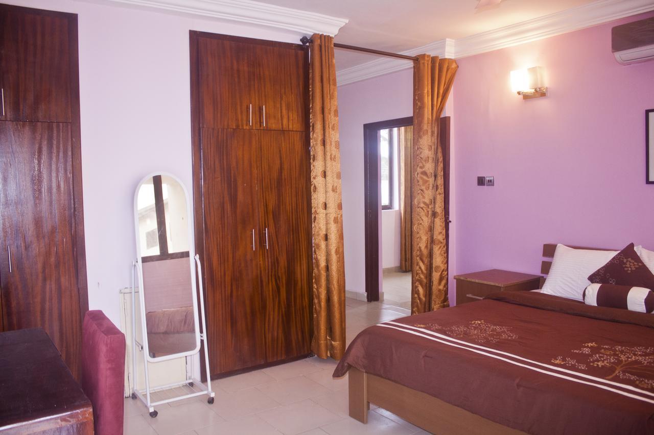 Consir Executive Lodge Акра Екстериор снимка