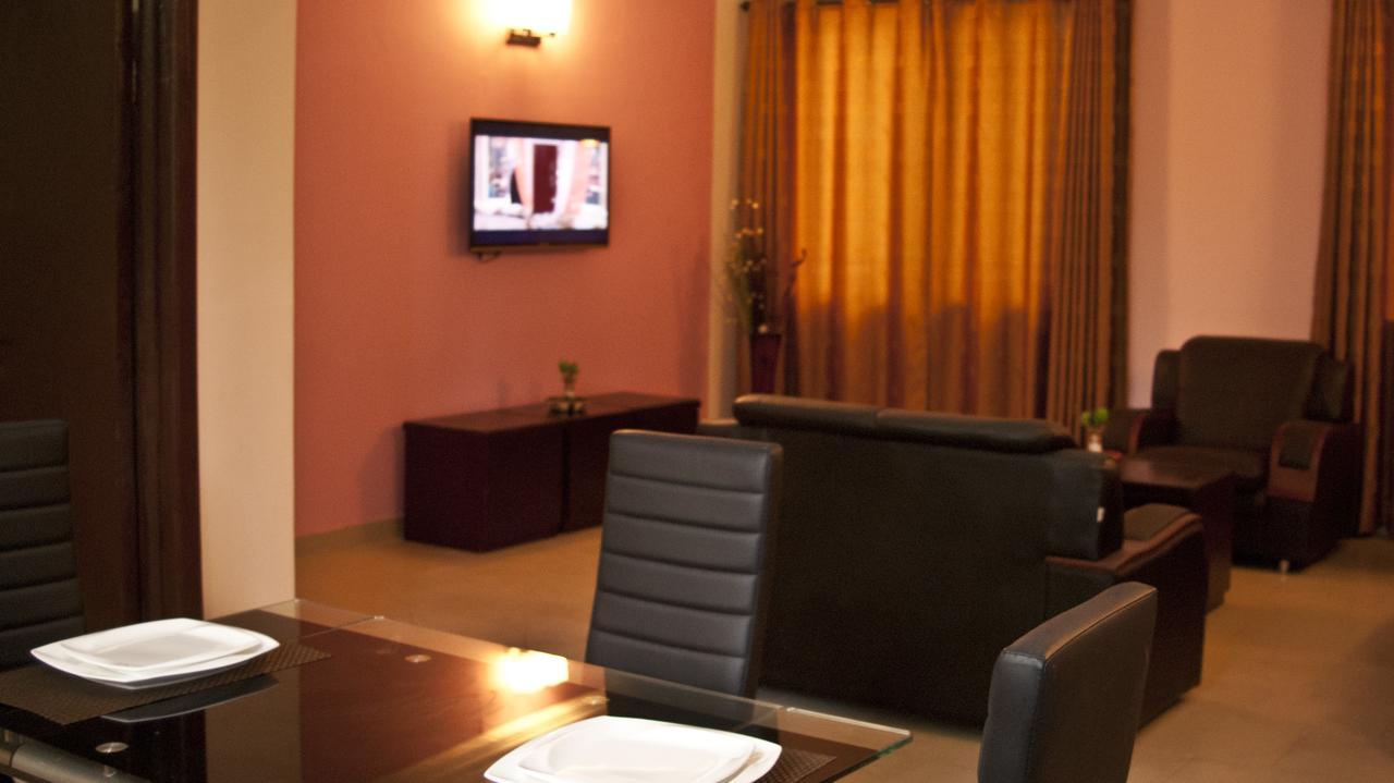 Consir Executive Lodge Акра Екстериор снимка
