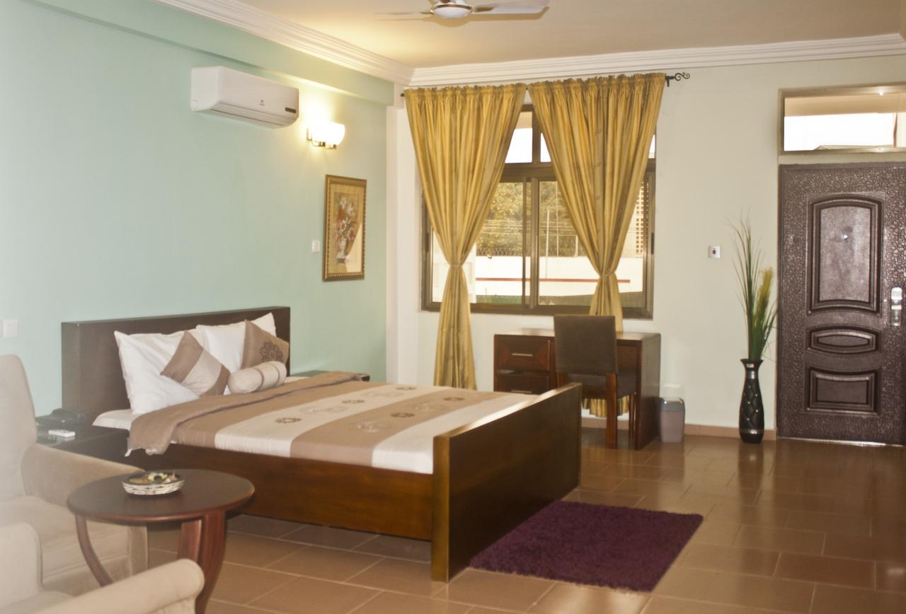 Consir Executive Lodge Акра Екстериор снимка