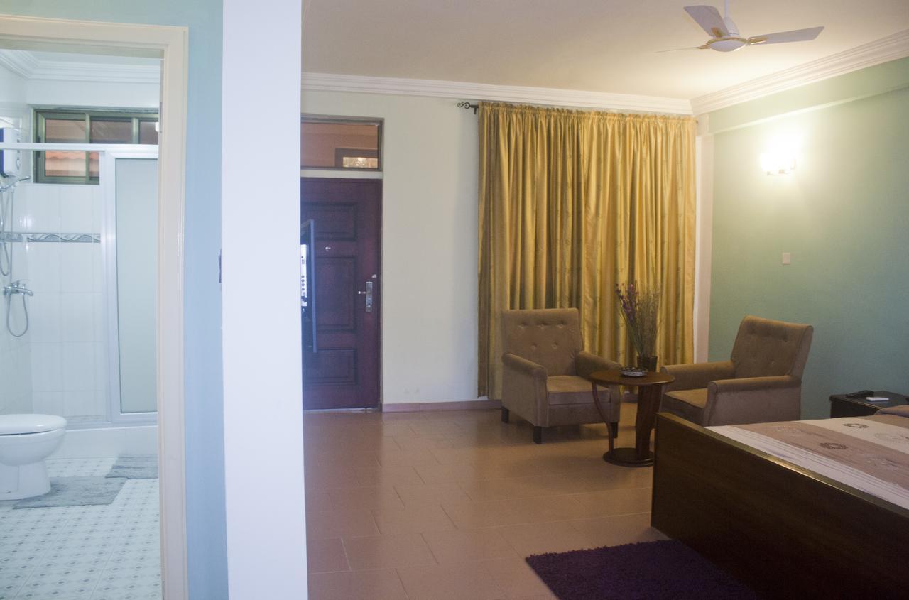 Consir Executive Lodge Акра Екстериор снимка